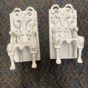 Vintage cast iron handmade throne royalty bookends